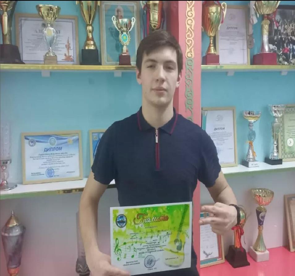 Фестиваль "Барды со школьной скамьи"